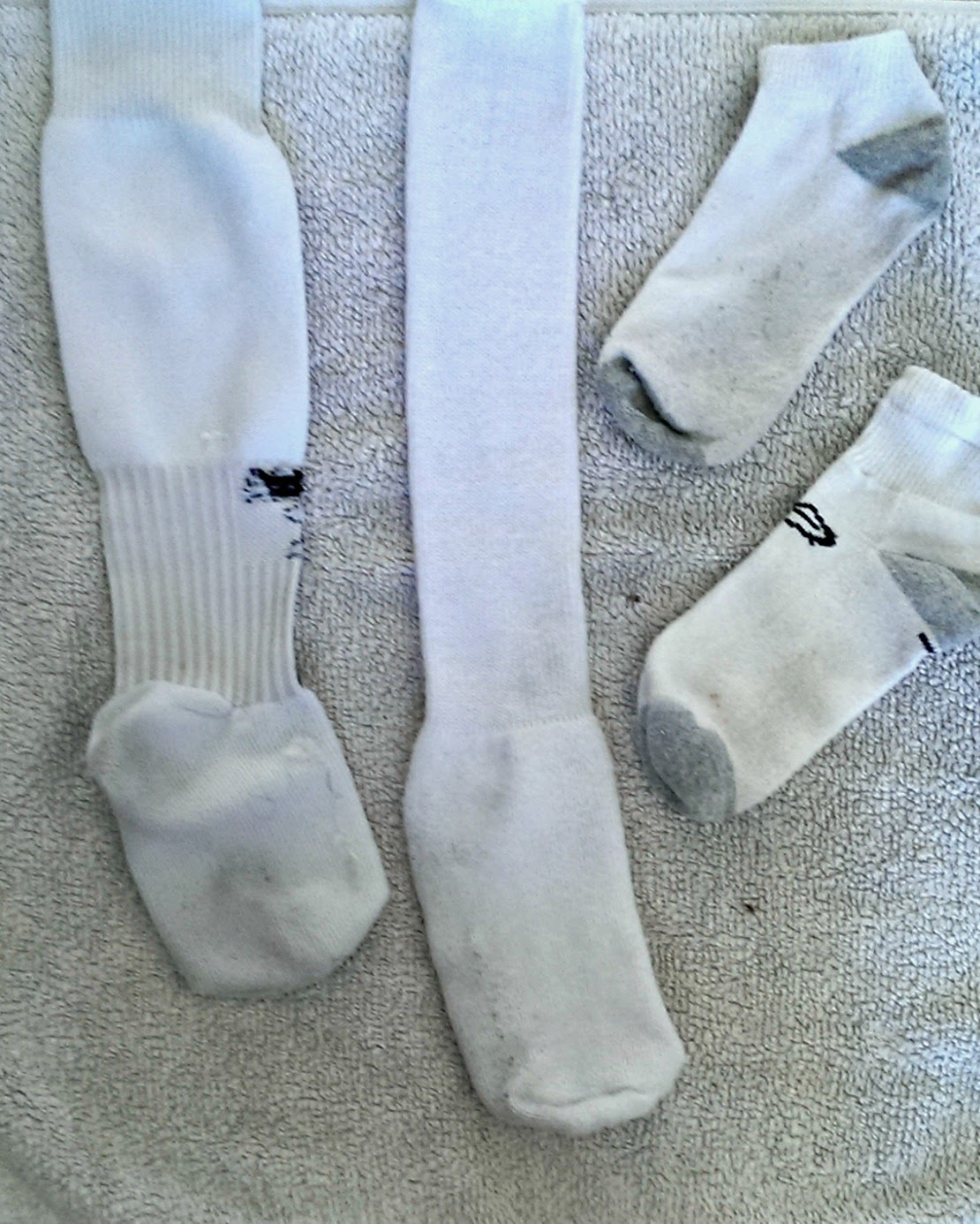 How to get white 'socks clean hot sale